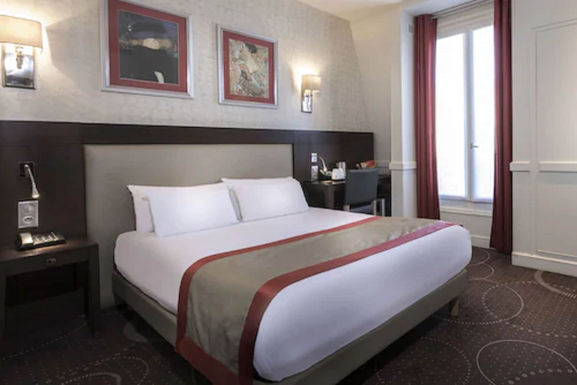 ROOM, SINGLE