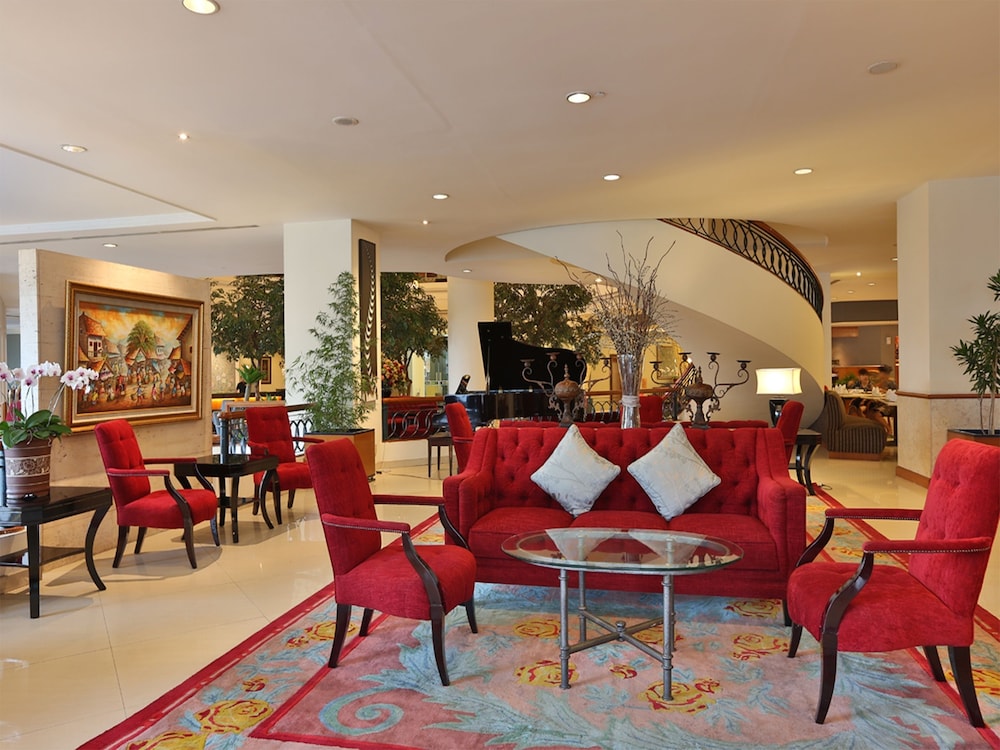 Lobby at Aryaduta Manado, MANADO