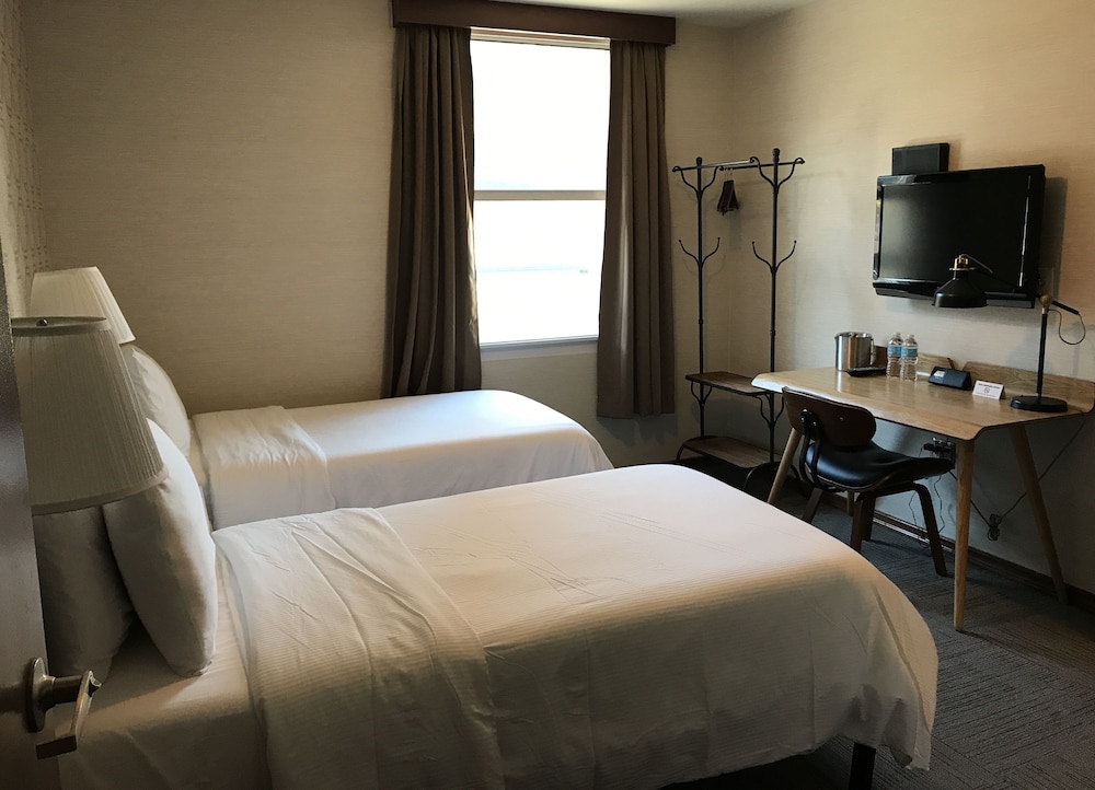 Hotel Mimosa 9/37