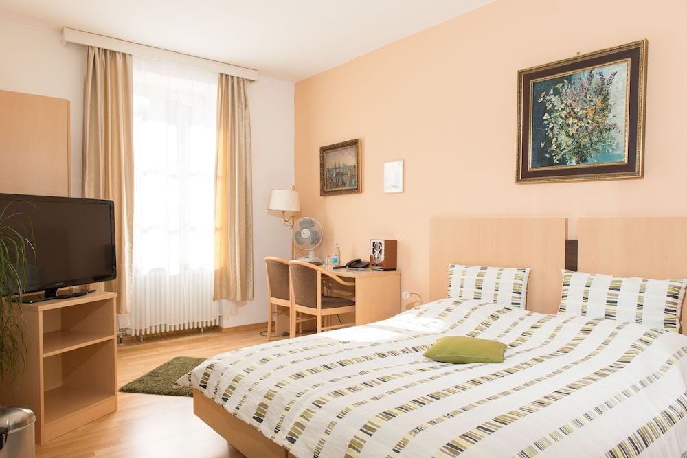 Hotel Am Friedrichsbad 15/41