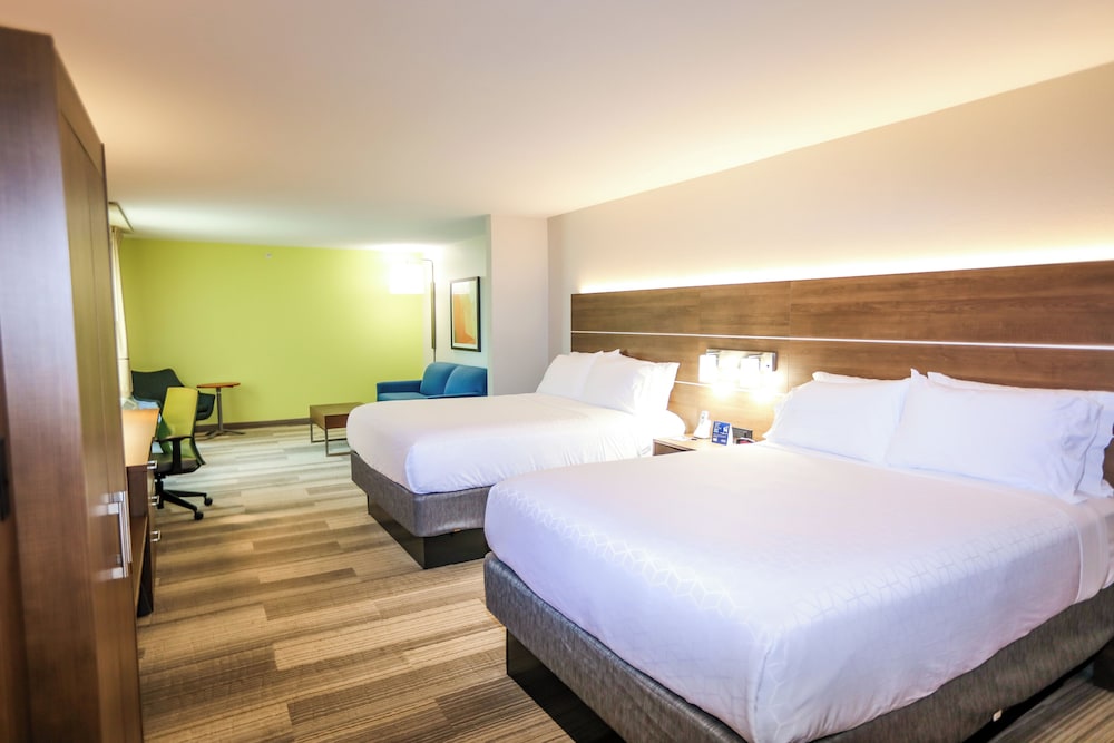 جناح بسريرين كوين مع أريكة، Holiday Inn Express Hotel And Suites Memphis Germantown 2/4