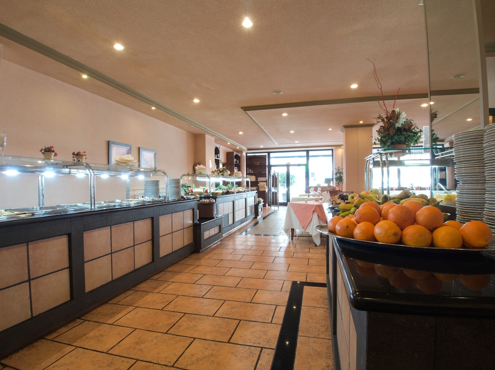 Zentral Center Hotel - Adults Only 33/50