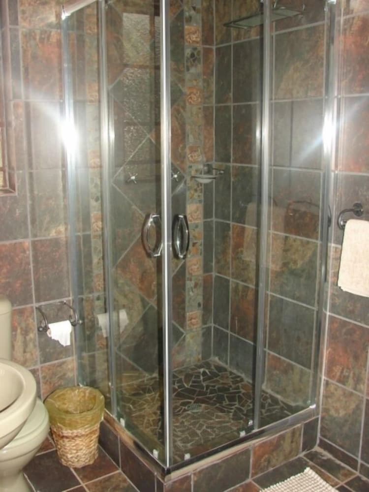 Marloth Kruger Accommodation 46/50