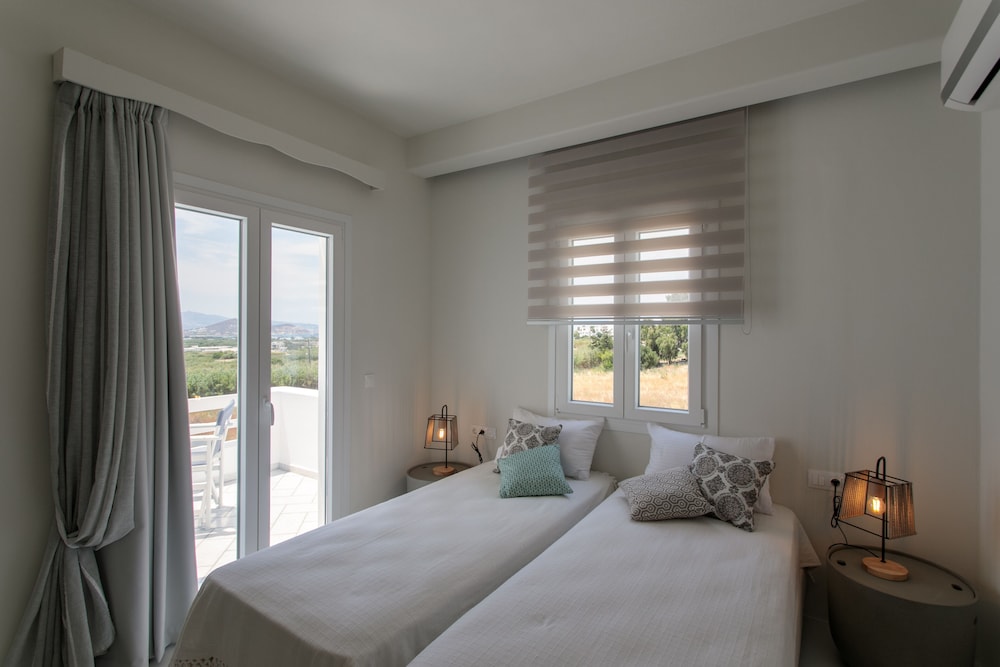 Aeolos Luxury Villas And Suites 14/71