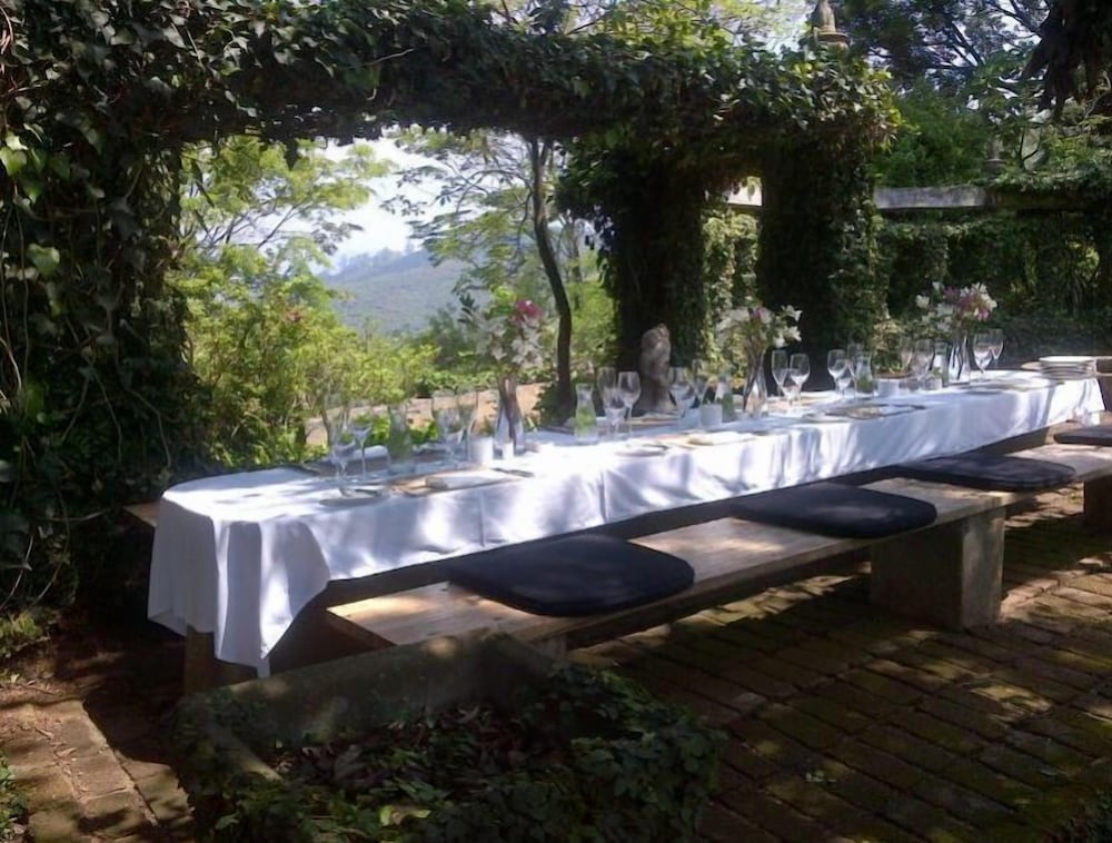 Kings Walden Garden Manor 16/17