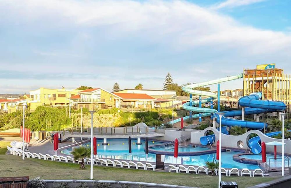 The Point Hotel Spa 50/62