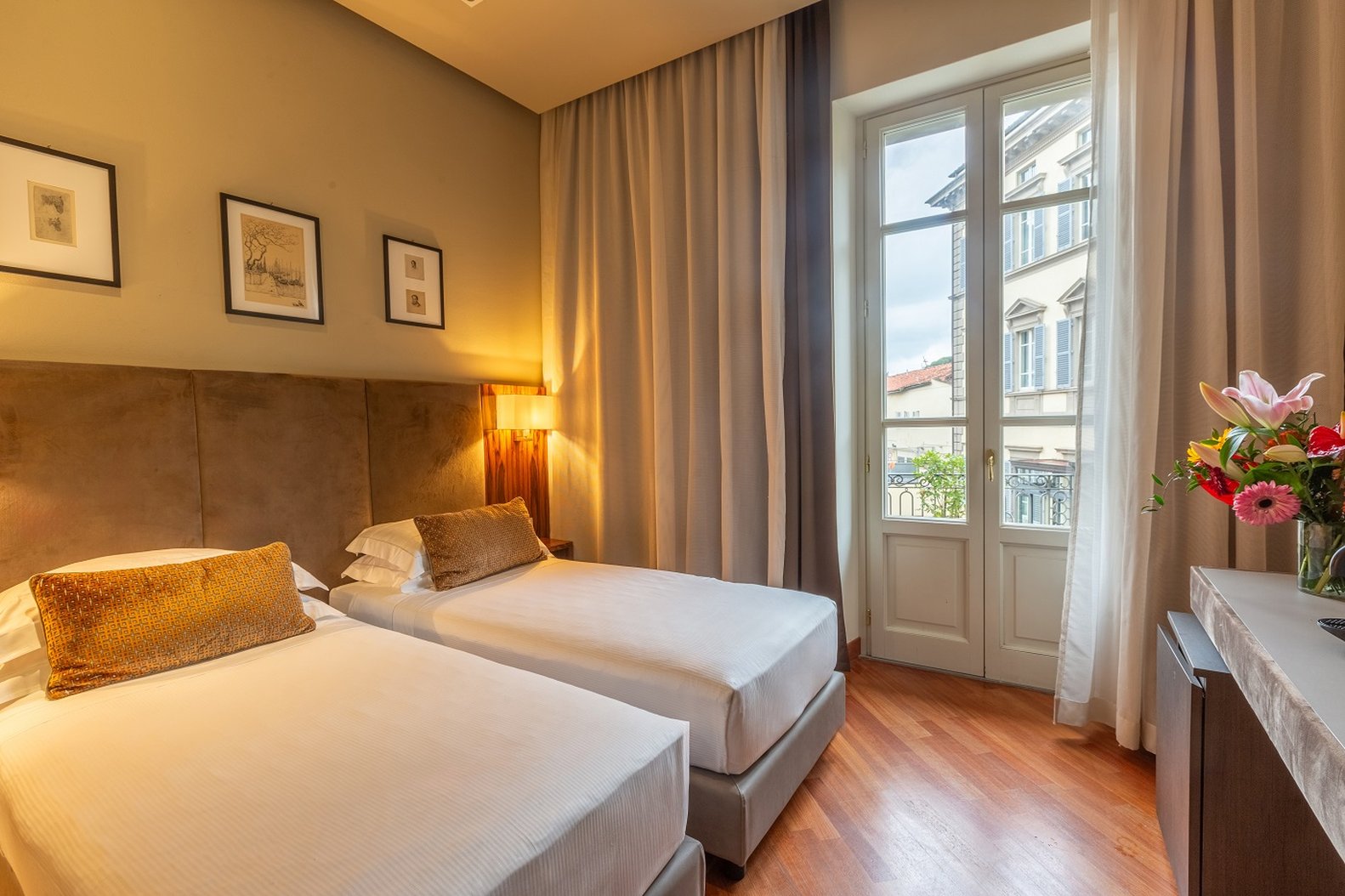 Embassy Hotel Florence 23/42