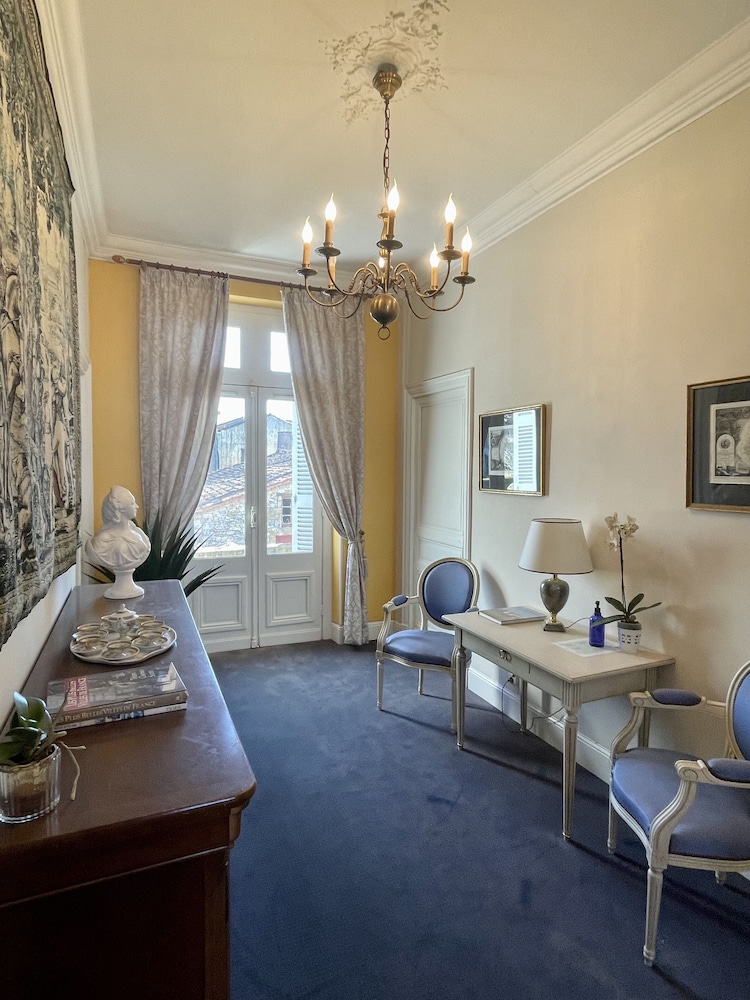 Hotel Edward 1er 27/50