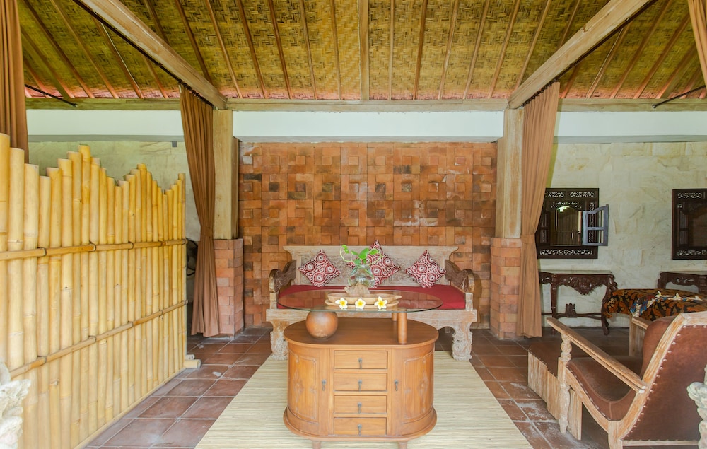 Kailash Suites 17/33