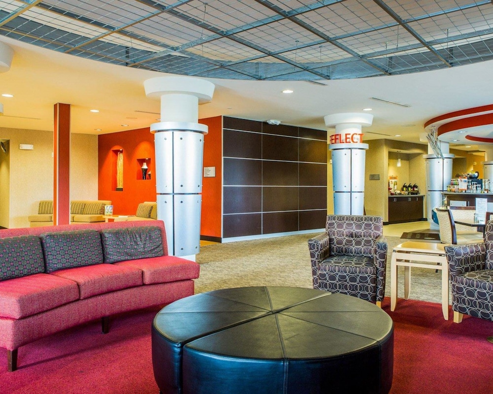 Cambria Hotel Madison East 23/41