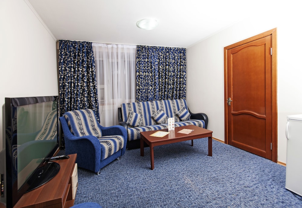 Alma Hotel 54/76