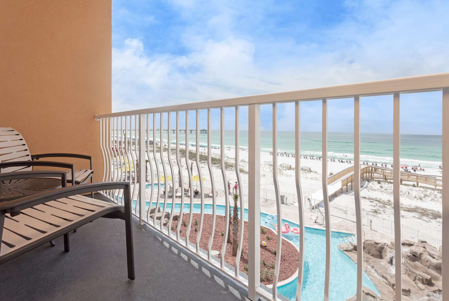 Junior Suite, King Bed, Gulf View