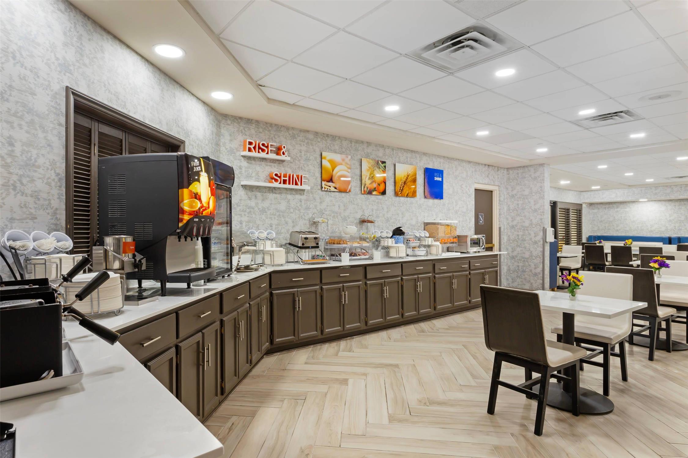 Comfort Inn and Suites Greenville 33/40