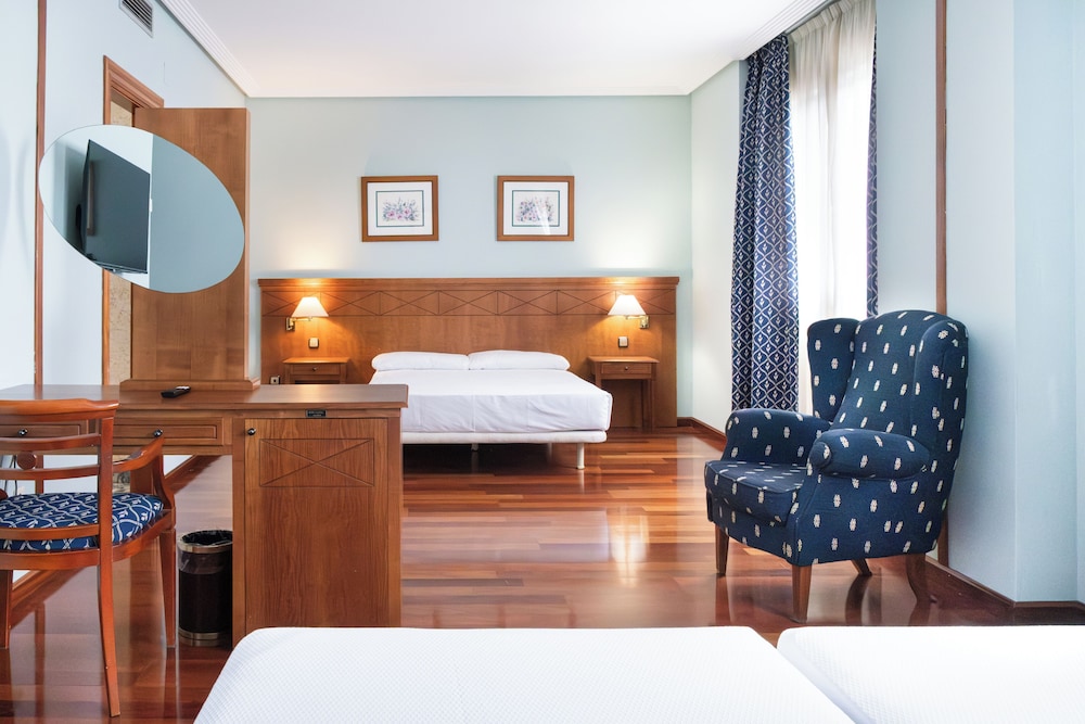 Hotel Checkin Basic Leon Norte 22/46