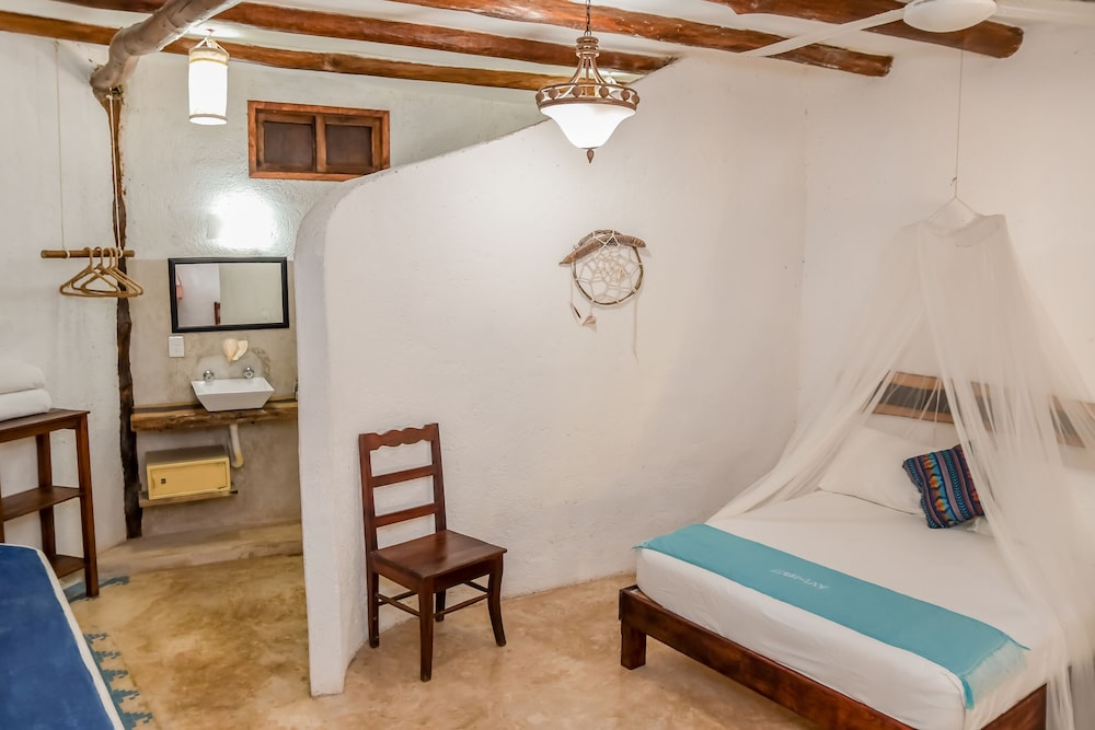 Hotel Zomay Holbox 56/91