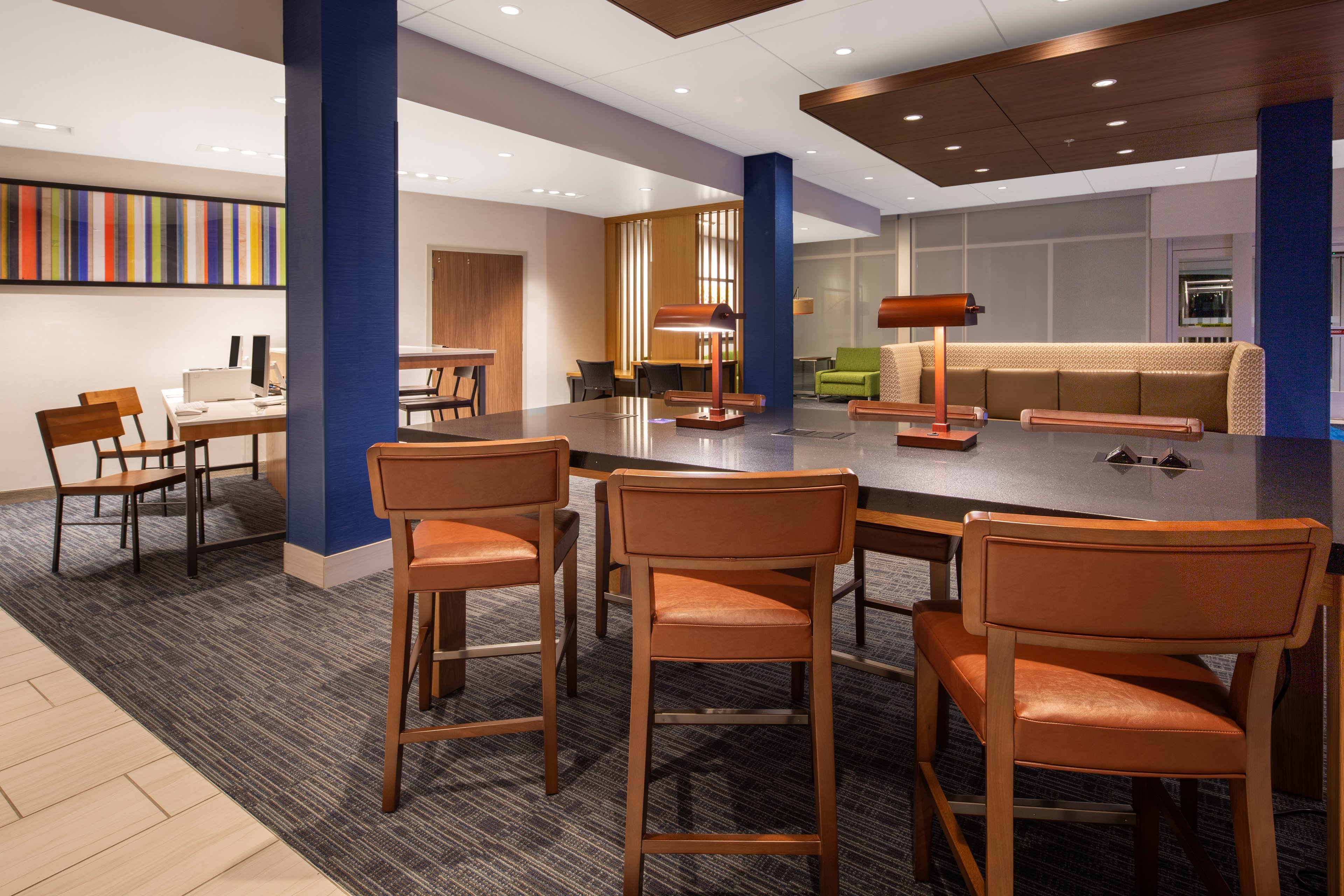 Holiday Inn Express and Suites Chico an IHG Hotel 43/66
