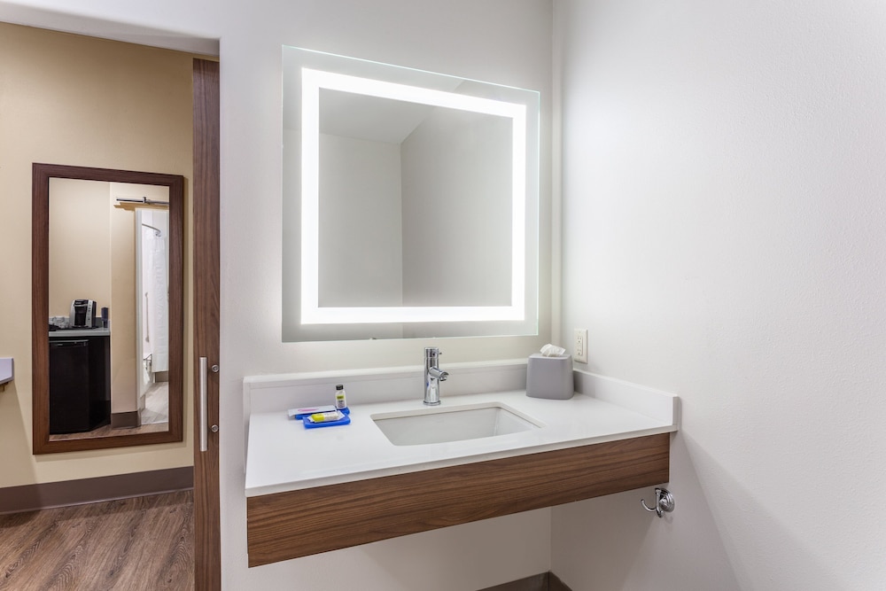 Holiday Inn Express Kearney 19/48