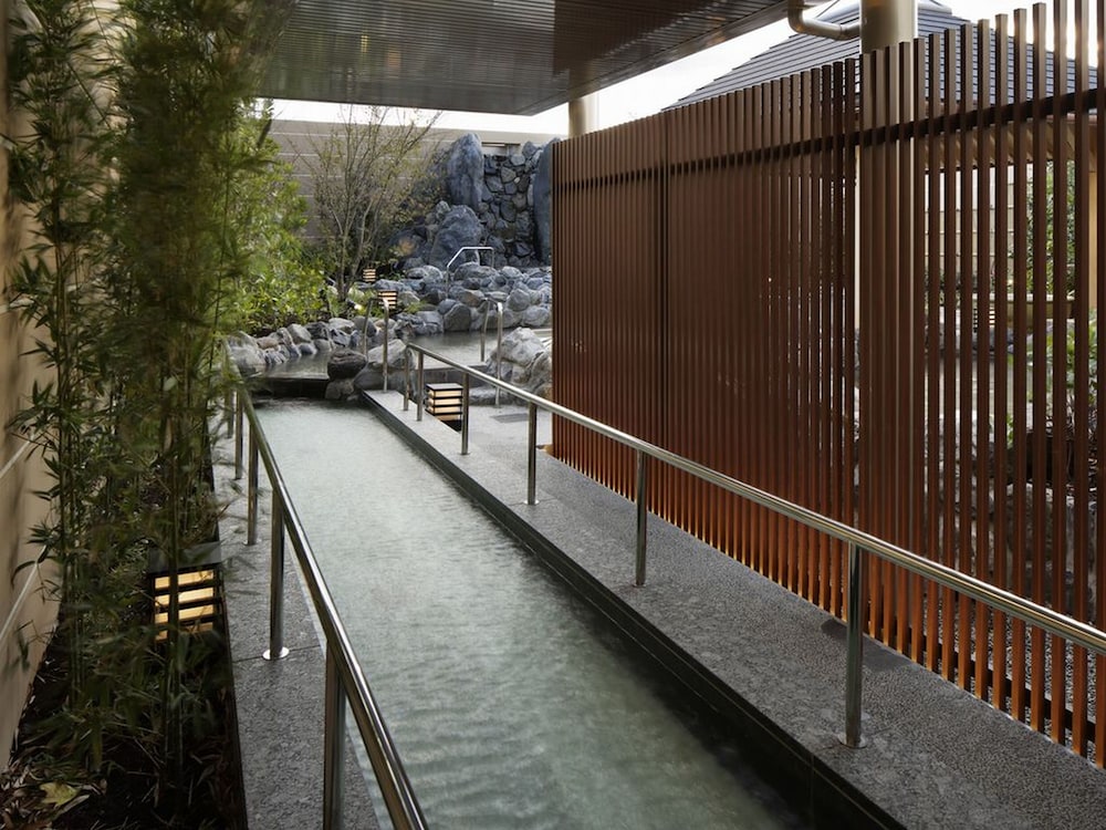 Kobe Minato Onsen Ren 33/50