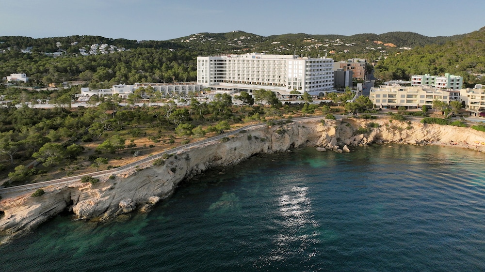 The Signature Level at TRS Ibiza Hotel 47/60