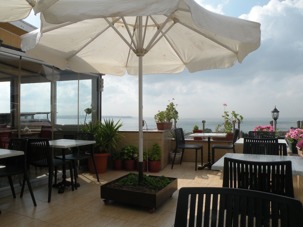 Agora Boutique Hotel & Bistro 21/50