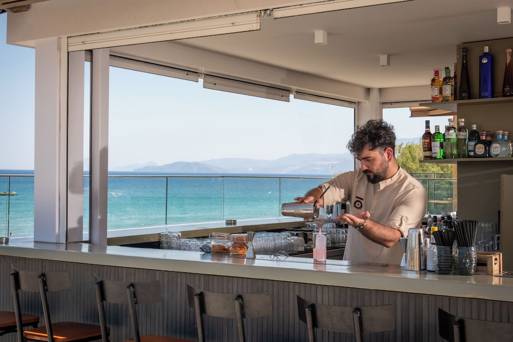 Almiros Sand Apartments 46/50
