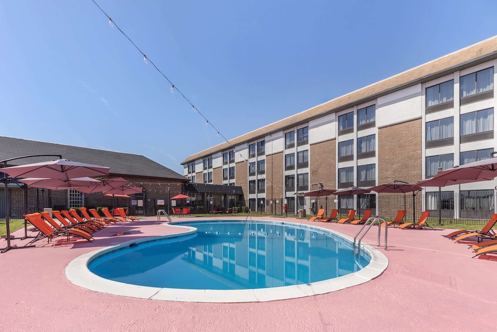 Comfort Inn and Suites Aberdeen Near Apg 44/49