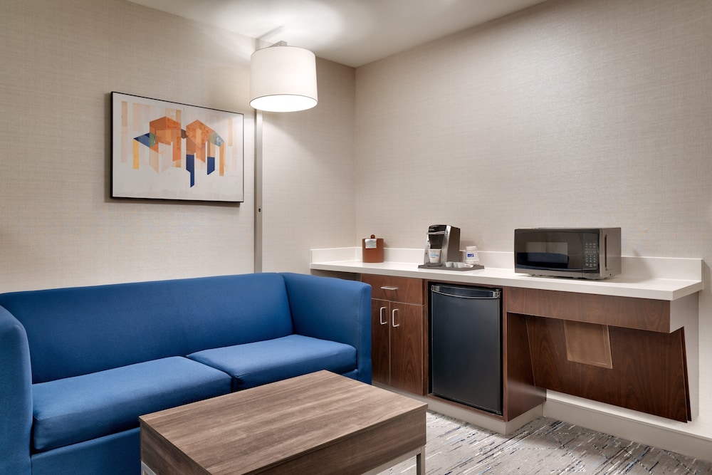 Holiday Inn Express Hotel Suites Helena 43/63