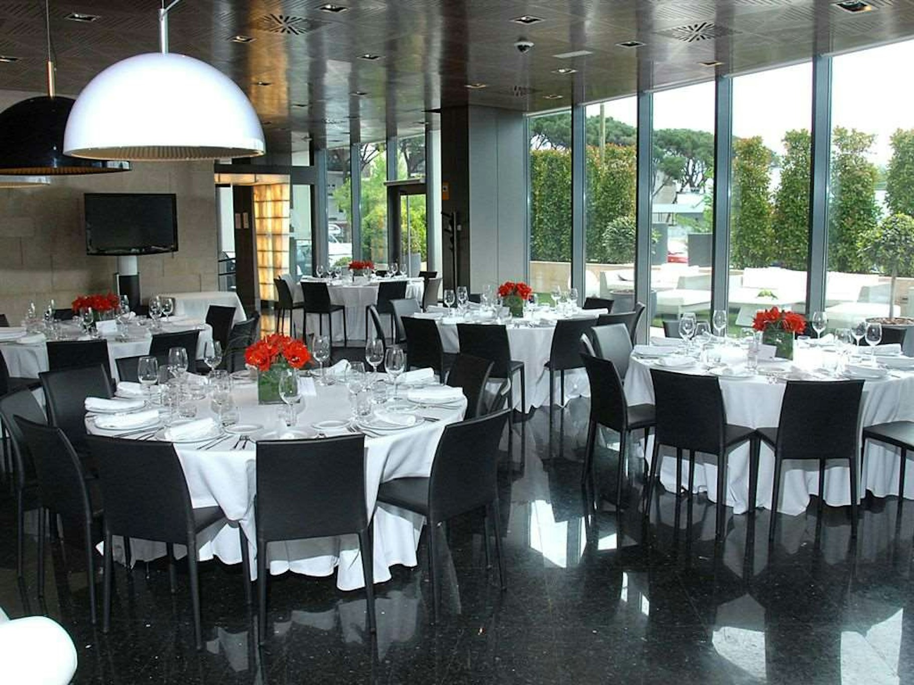 Hotel Maydrit Airport 46/49