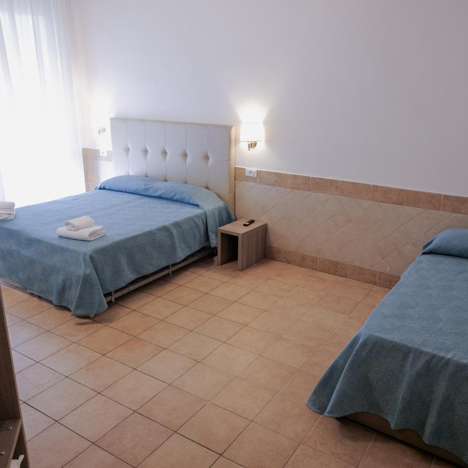 Room, Triple, Private Bathroom