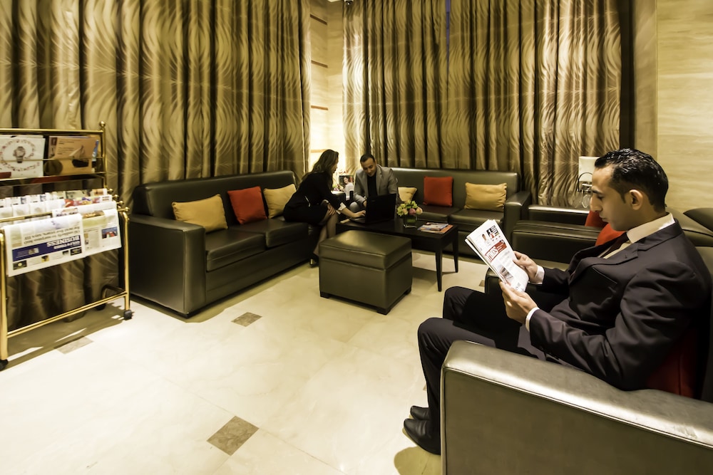 The Royal Riviera Hotel Doha 40/50