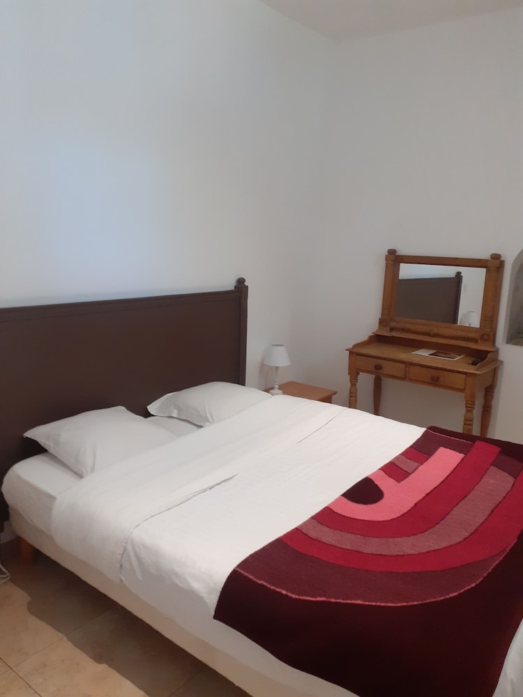 LOGIS DOMAINE DES CHAIS 13/56