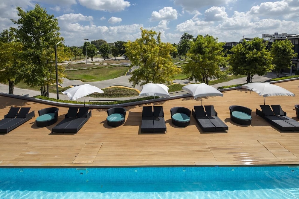 The VELO'S hotel and BMX pump track 43/50