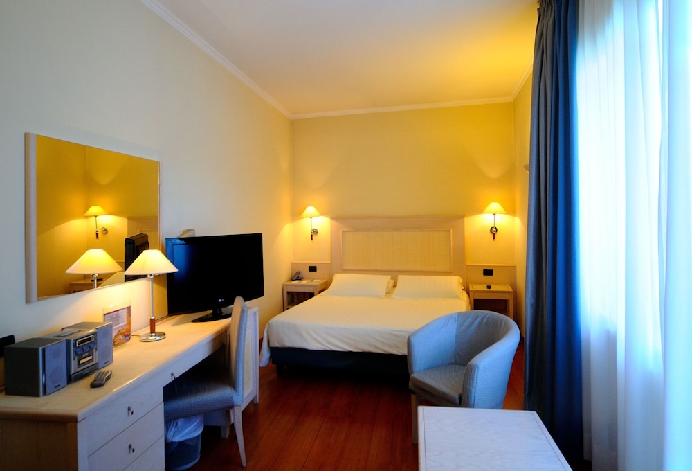 Best Western Plus Globus Hotel 9/60
