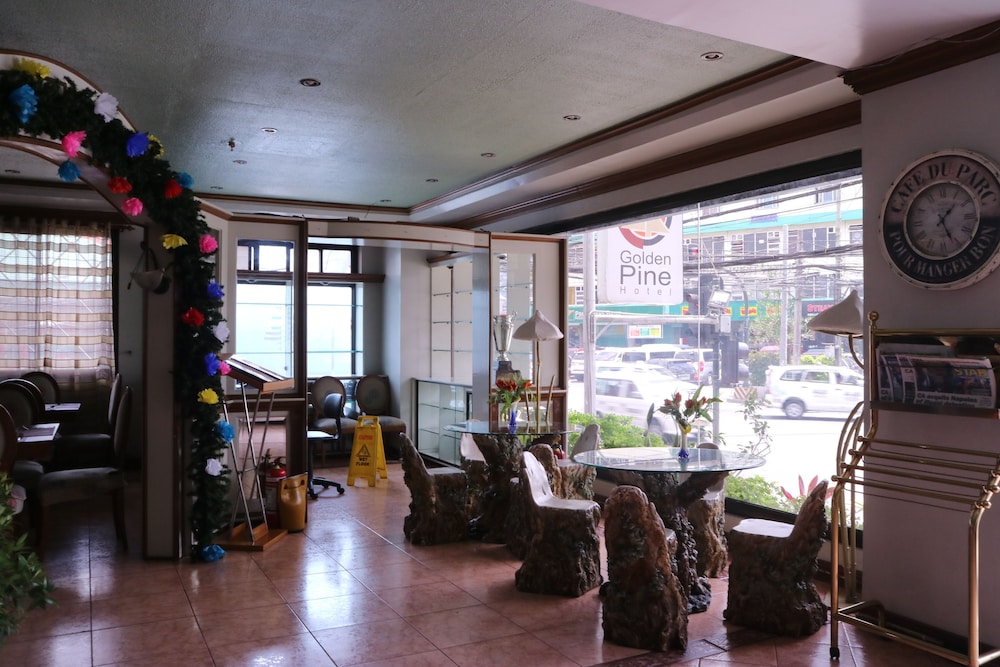 Golden Pine Hotel 38/41