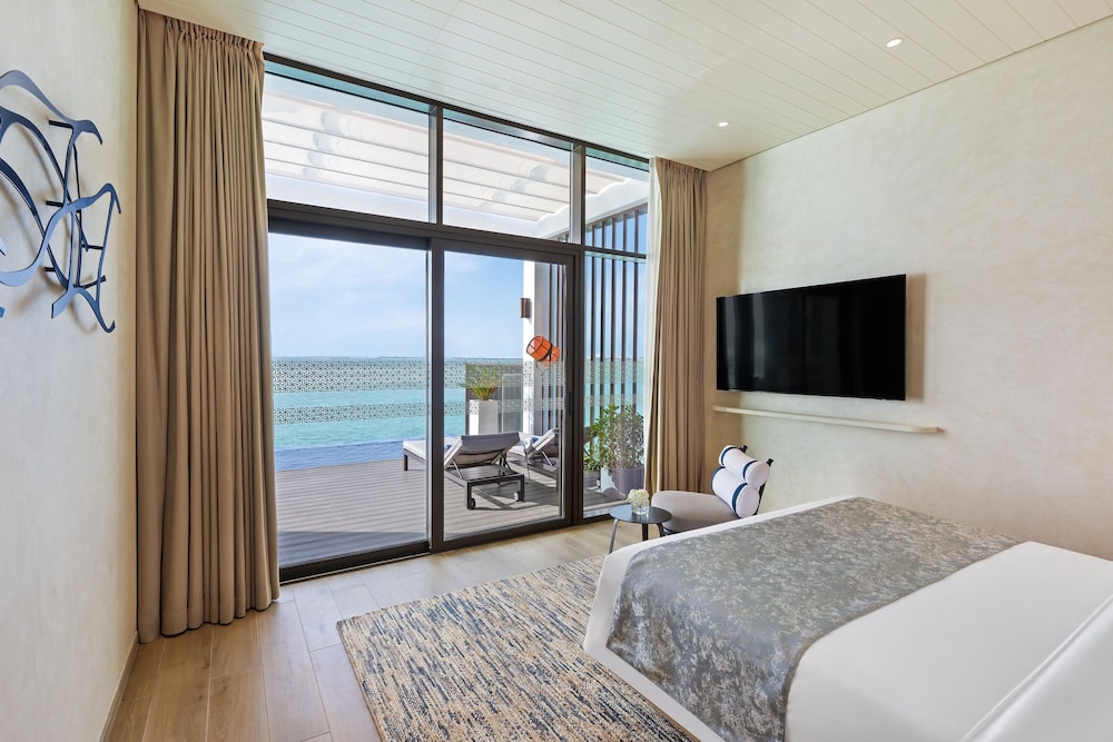 Bab Al Nojoum Hudayriyat Villas 19/62