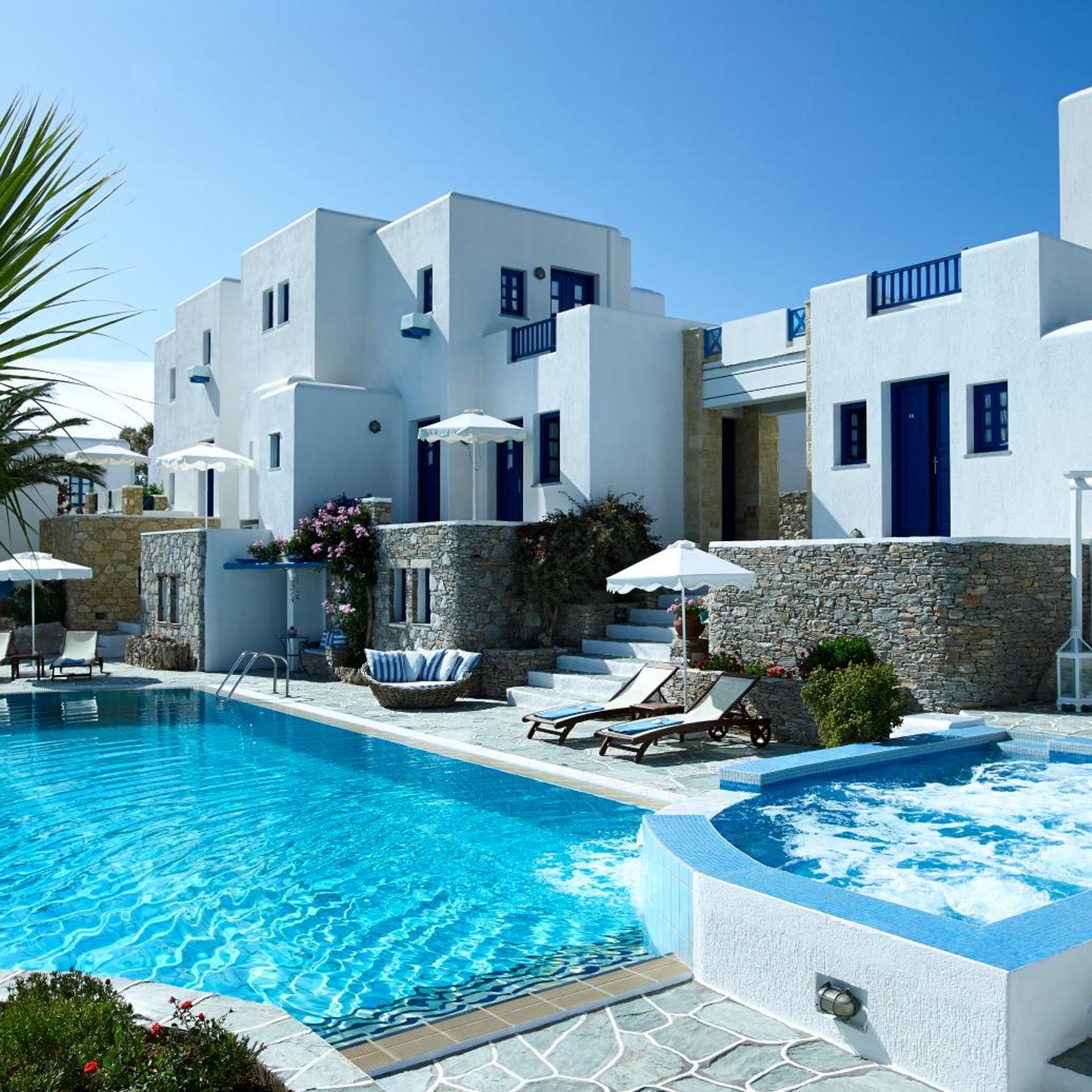 FOLEGANDROS APARTMENTS 51/55