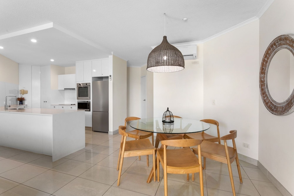 NOOSA TROPICANA 10/50