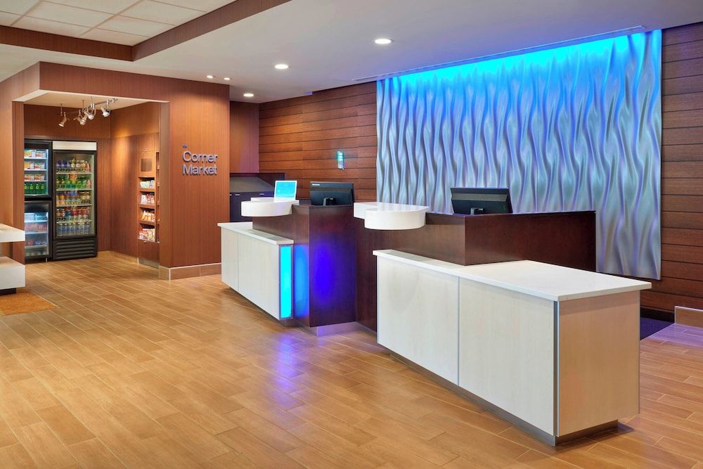 Lobby at Fairfield Inn & Suites Niagara Falls, NIAGARA FALLS - NY