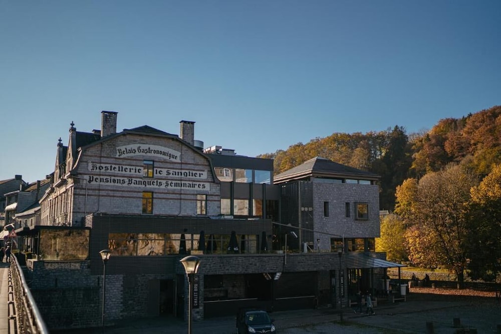Hotel Sanglier 5/50