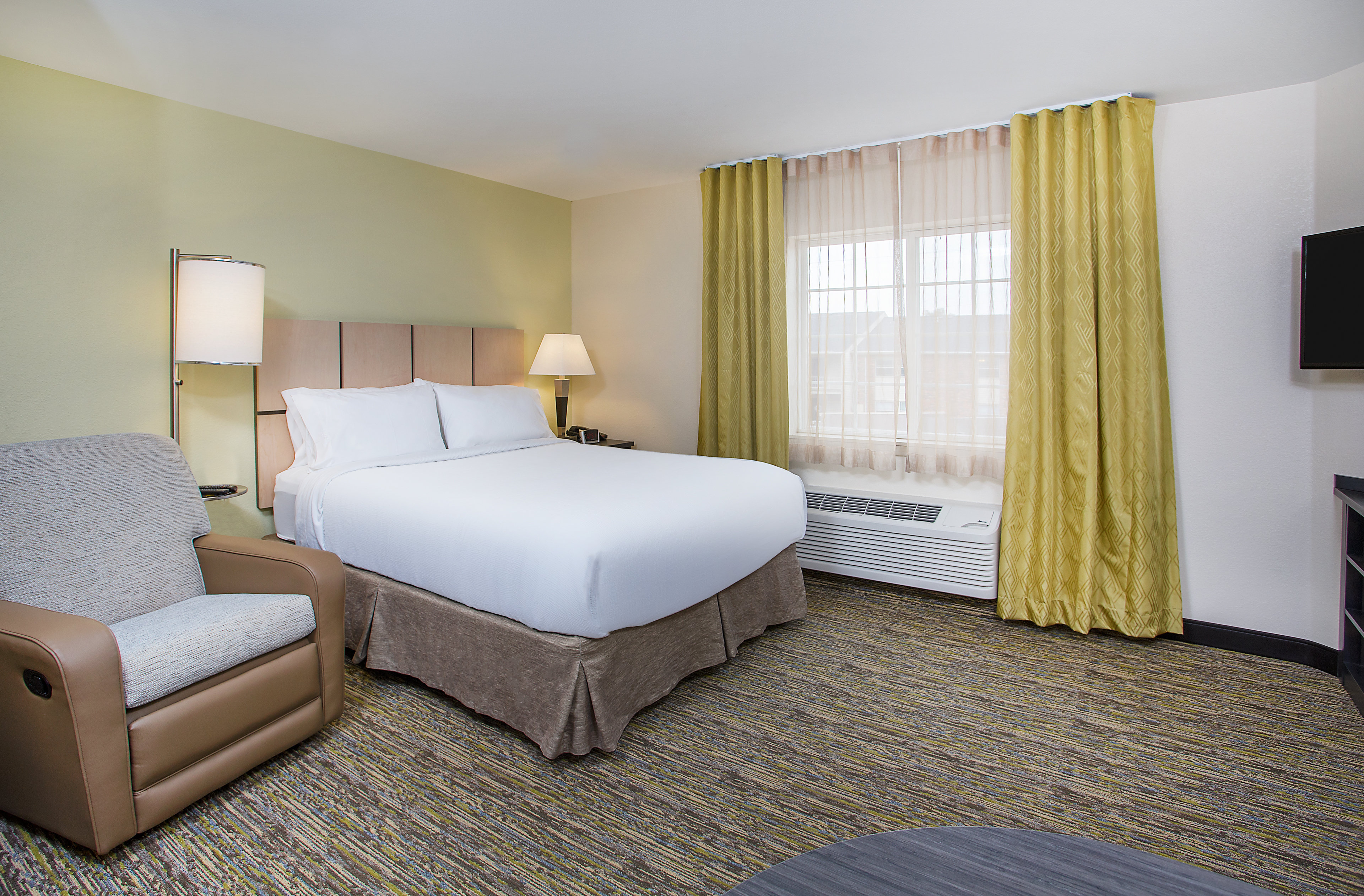CANDLEWOOD SUITES BOWLING GREEN 18/69