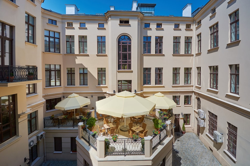 hotel