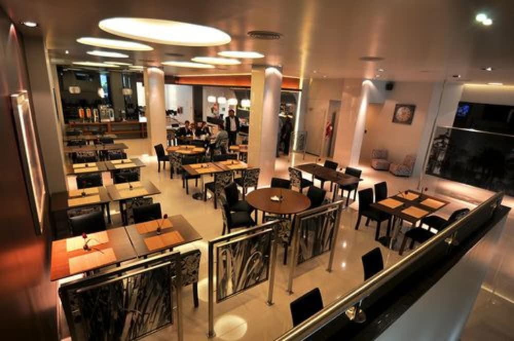 Hotel Bicentenario Suites & Spa 22/26