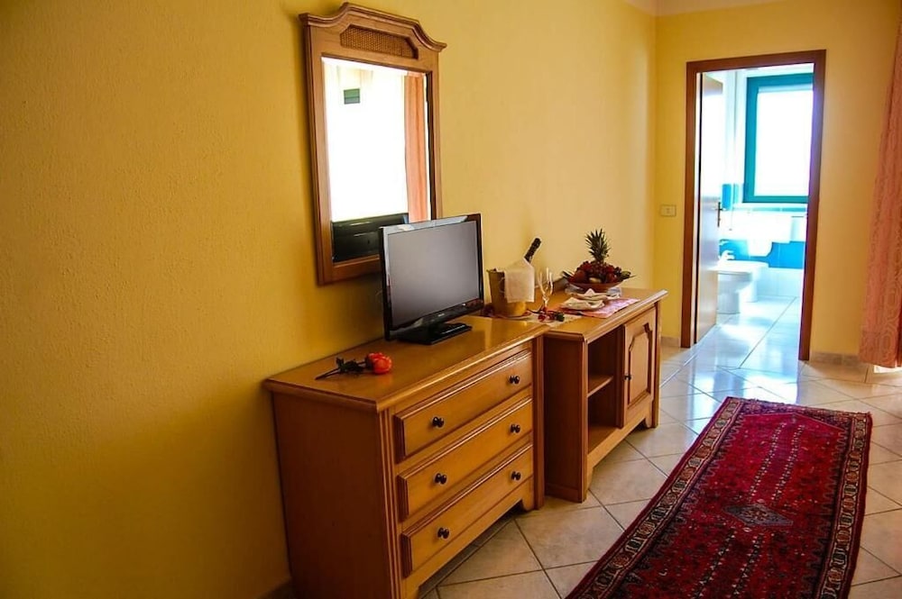 Hotel Maria Rosaria 56/62