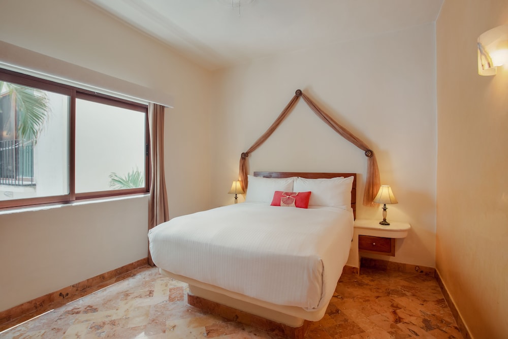 2 BEDROOMS, CONDO, FAMILY, GARDEN VIEW