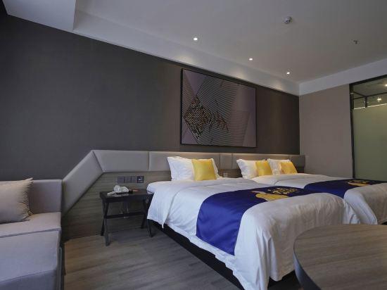 7 Days Inn Chongqing Liangping South Station high-speed railway station Branch 24/36