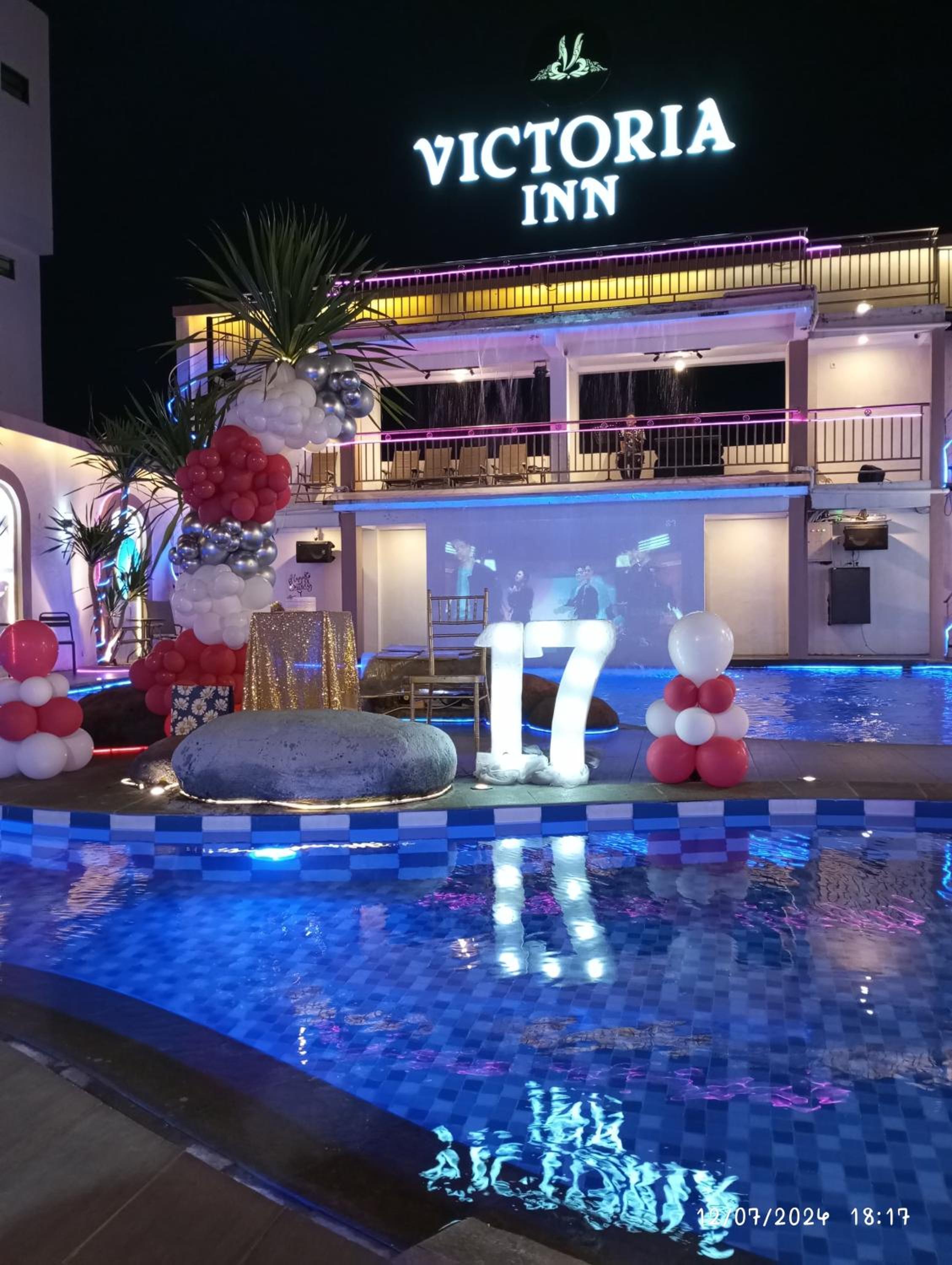 VICTORIA INN 45/50