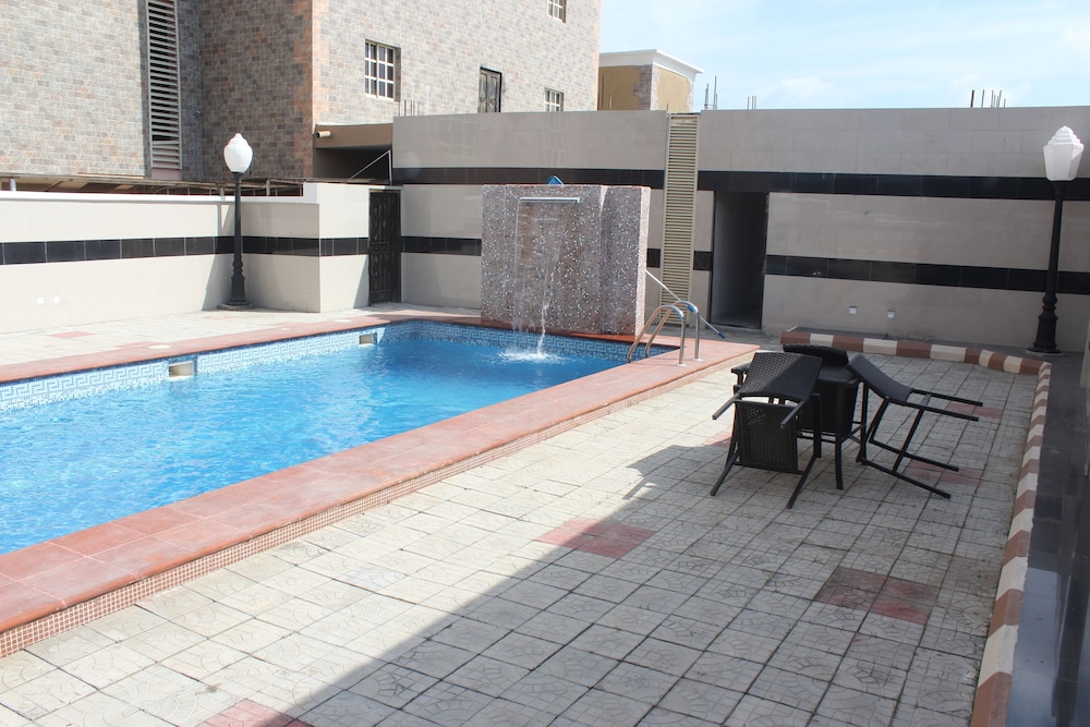 Eastgate Hotel Lekki 56/61