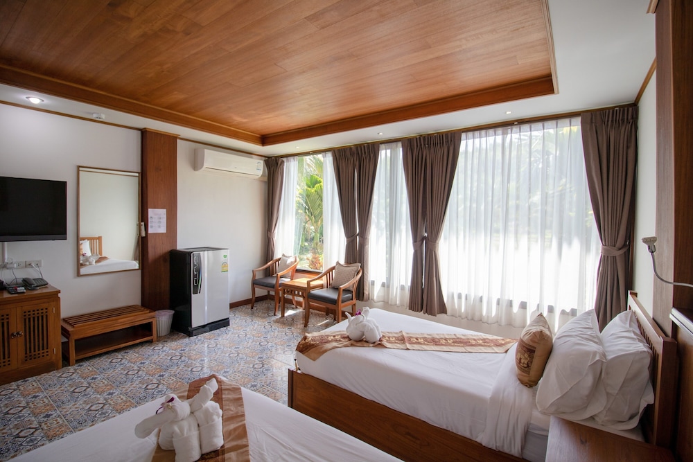 Royal Train Garden Resort 15/50