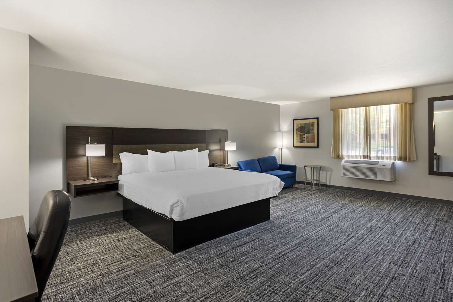 جناح بسرير كينج مع أريكة، Best Western Dubois Hotel 2/6