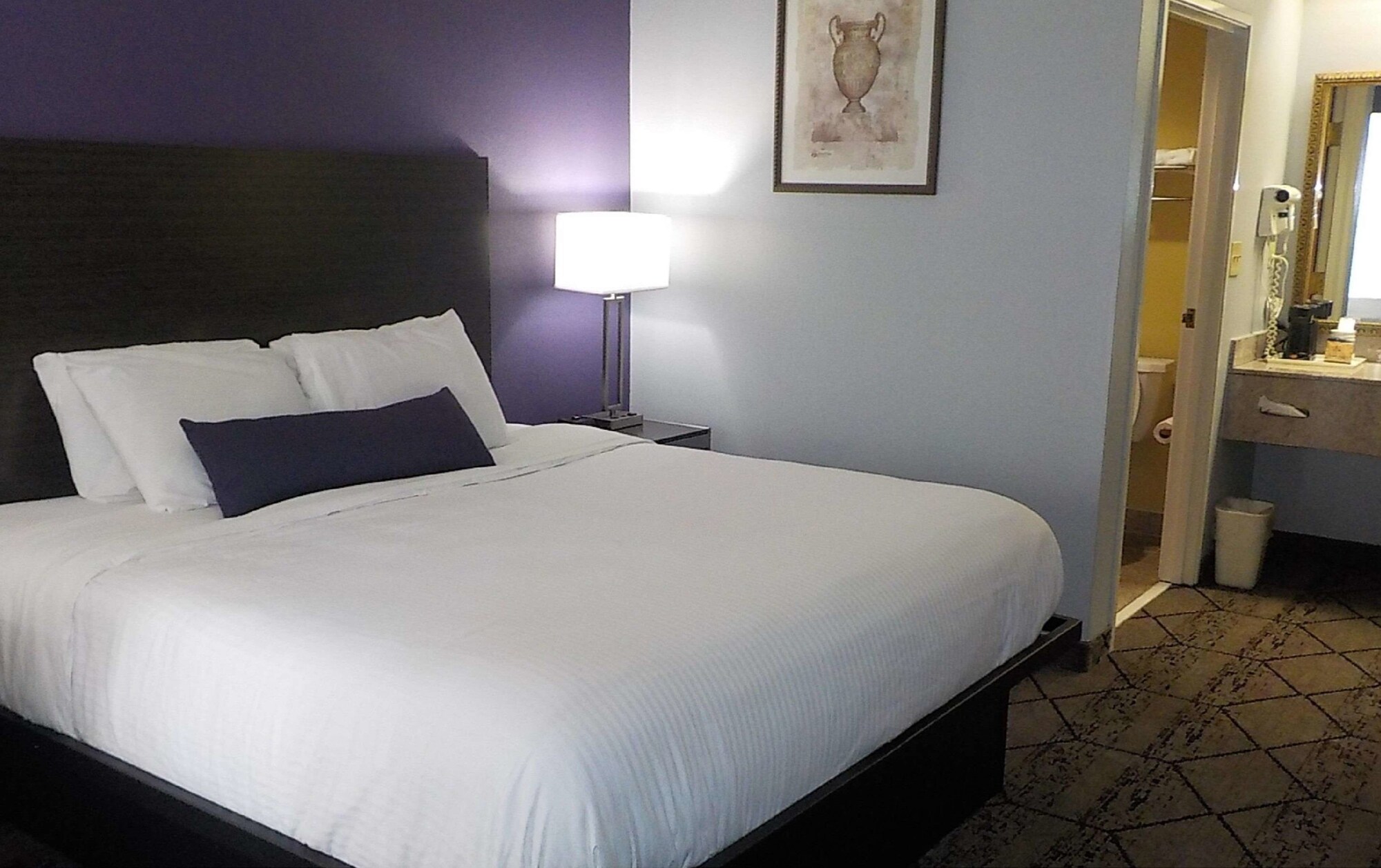 Standard, King Bed, Exterior Entrance
